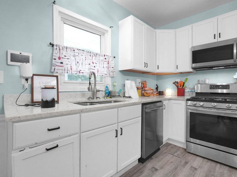 301 N Main Street , Pleasantville, OH 43148 Photo 9