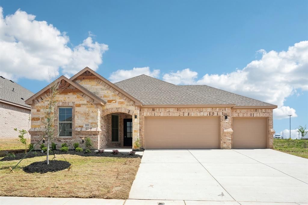 222 Cheyenne Trail, Alvarado, TX 76009 Main Photo