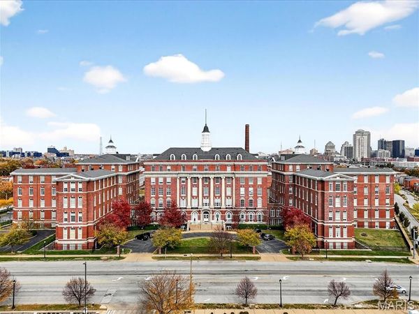 1515 Lafayette Avenue, Unit 211, St Louis, MO 63104