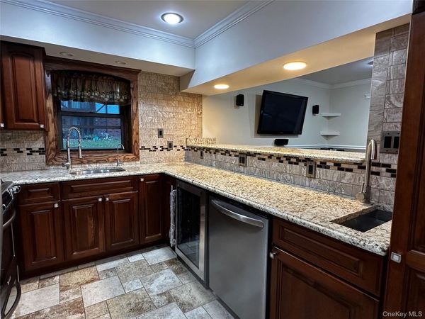 128 Bailey Court, Unit 128, Middle Island, NY 11953