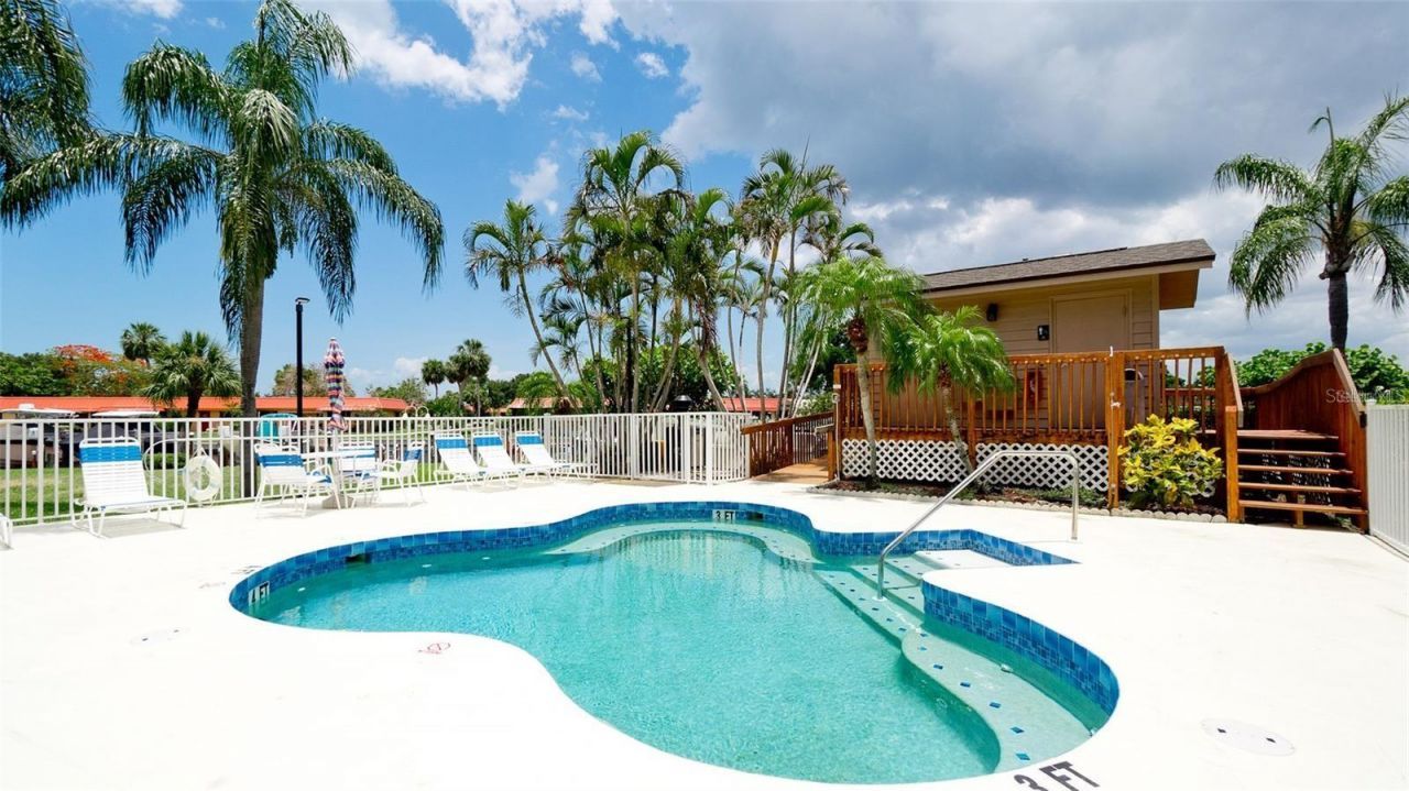 9604 Cortez Road W, Unit 213, Bradenton, FL 34210 Photo