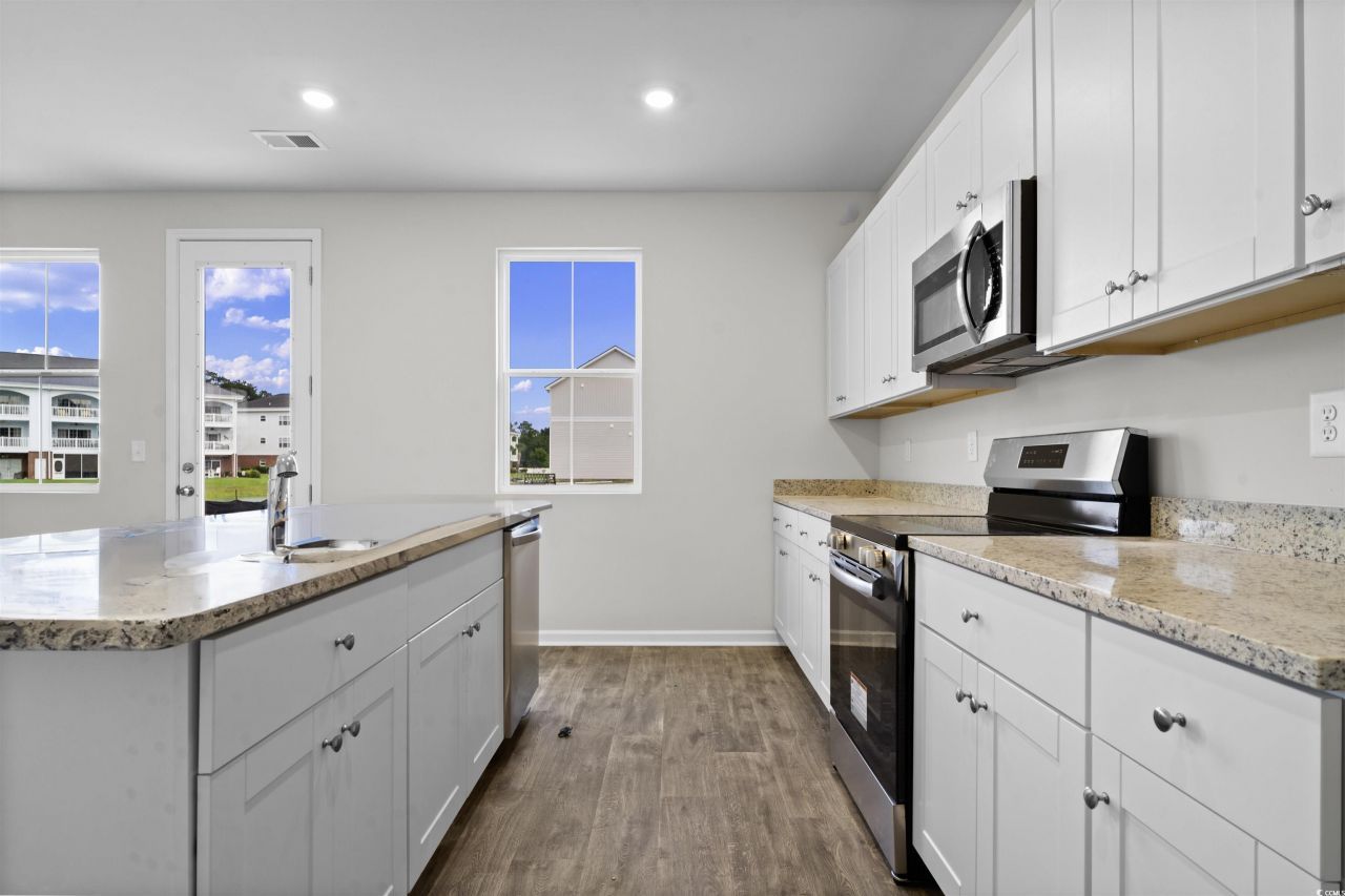 532 Southwind Way Photo 7