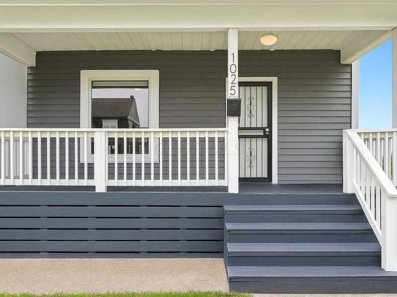 1025 Howard . , Columbus, OH 43201 Photo 4