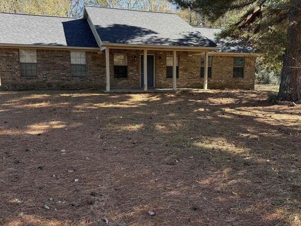 2744 Corinth Road, Nashville, AR 71852