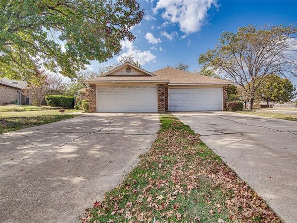 7652 Colorado Creek Court, Fort Worth, TX 76133