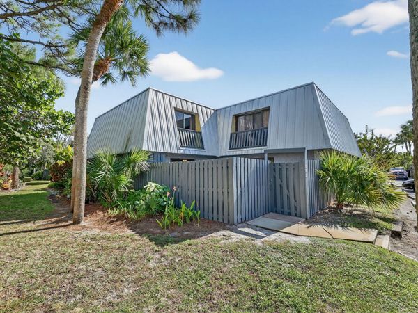 3860 Jefferson Street, Stuart, FL 34997