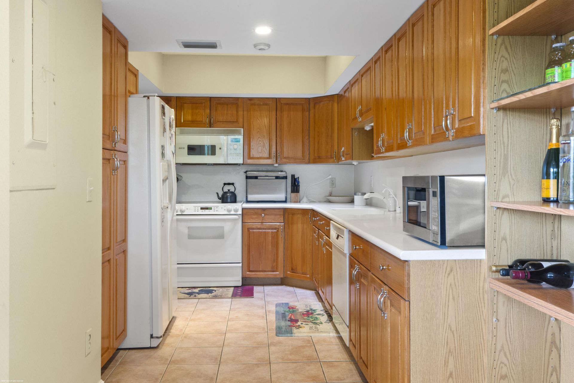 13244 Polo Club Road, Unit C206, Wellington, FL 33414 Photo