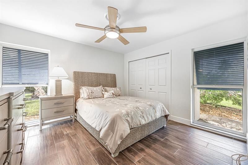 5805 SW 1st Place, Cape Coral, FL 33914 Photo