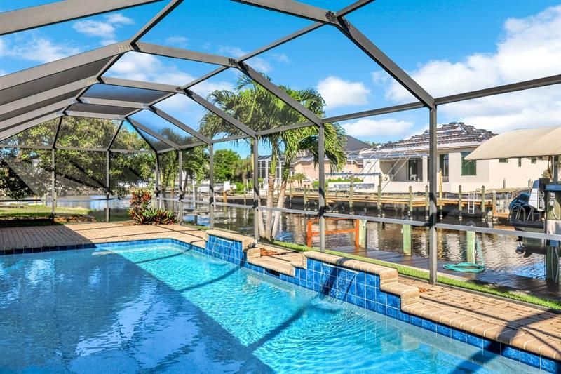 5805 SW 1st Place, Cape Coral, FL 33914 Photo