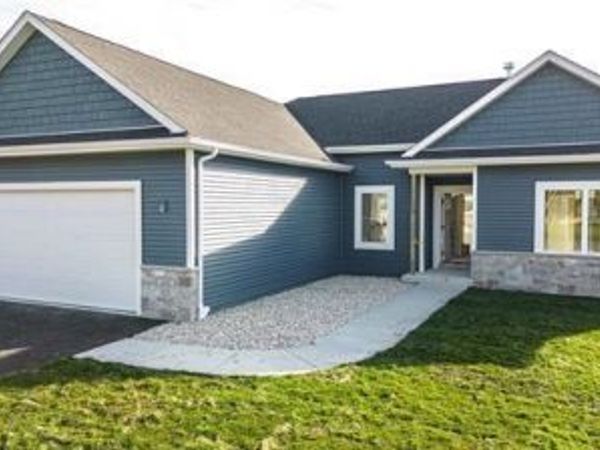 603 Sycamore Pl, Theresa, WI 53091