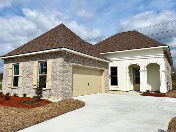 1288 Lakehaven Dr, Gonzales, LA 70737