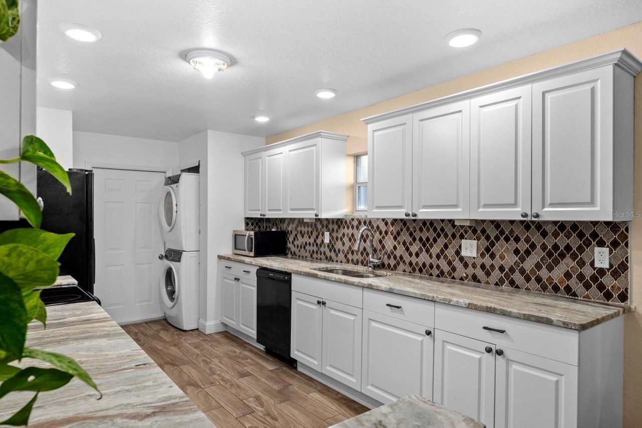 2563 13th Avenue S, Saint Petersburg, FL 33712 Photo