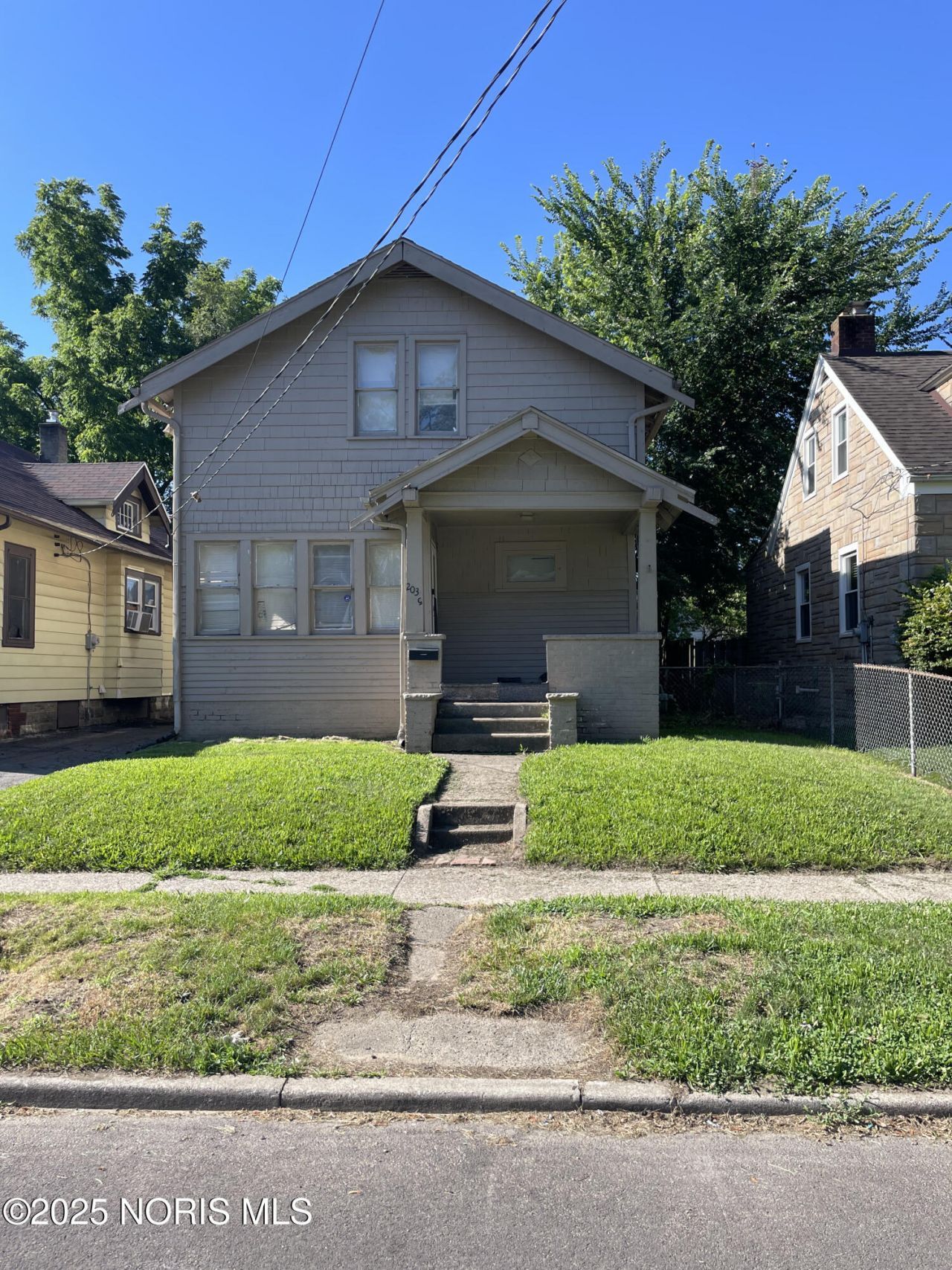 2035 Barrows Street, Toledo, OH 43613 Main Photo