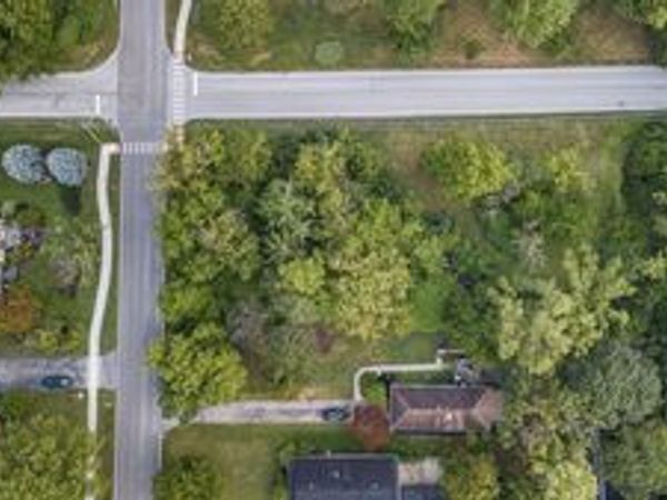 4601 Winchester Avenue, Lisle, IL 60532