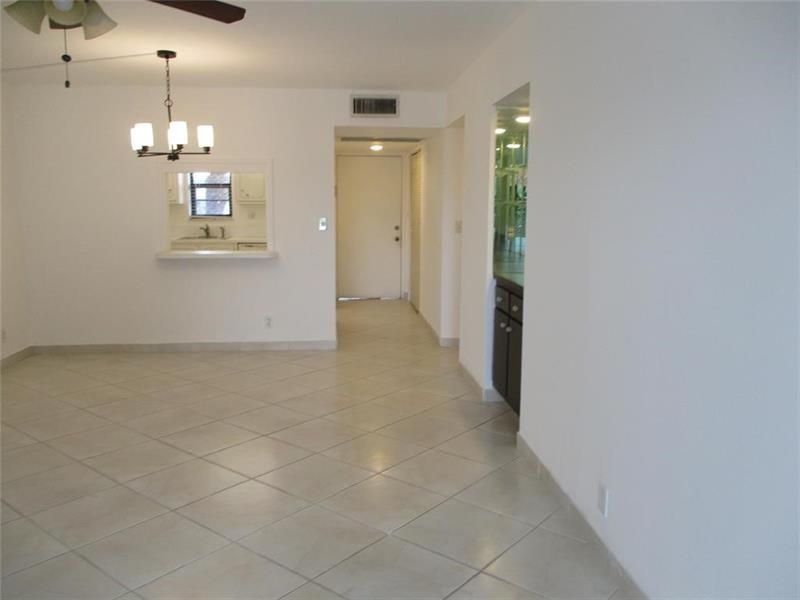 9233 SW 8th Street, Unit 311, Boca Raton, FL 33428 Photo