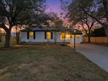 1626 Crest Ridge Drive, Dallas, TX 75228