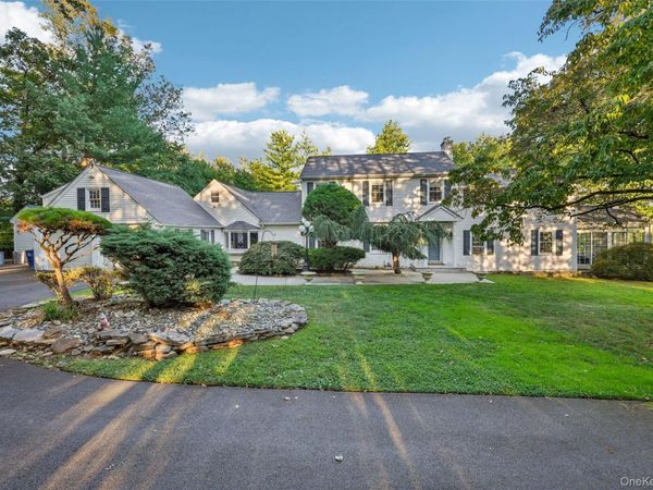 8 Abbey Road, Orangeburg, NY 10962