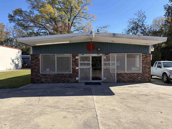 500 Wheeler St., Marion, SC 29571