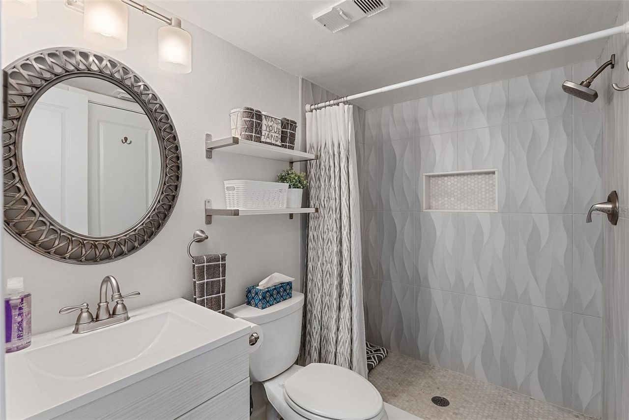 6100 Bahia Del Mar Circle, Unit 108, Saint Petersburg, FL 33715 Photo