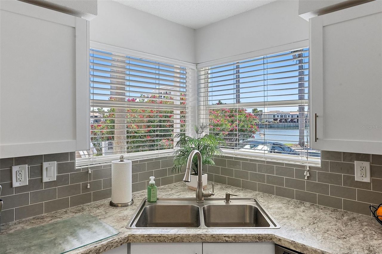 6100 Bahia Del Mar Circle, Unit 108, Saint Petersburg, FL 33715 Photo