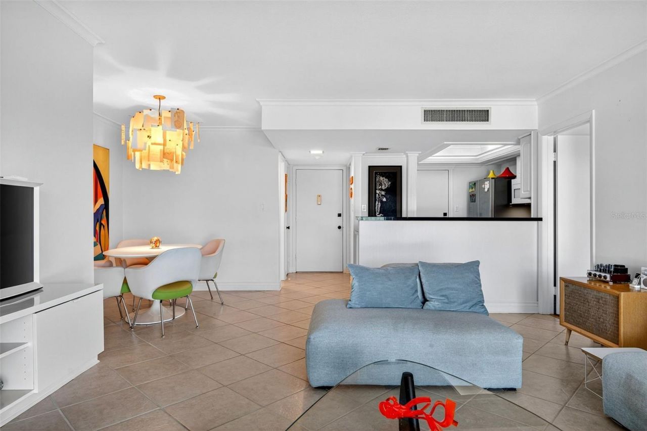 2100 Benjamin Franklin Drive, Unit 203, Sarasota, FL 34236 Photo