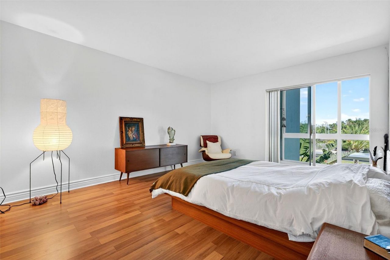 2100 Benjamin Franklin Drive, Unit 203, Sarasota, FL 34236 Photo