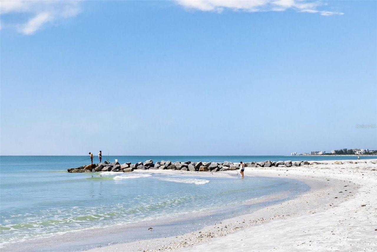 2100 Benjamin Franklin Drive, Unit 203, Sarasota, FL 34236 Photo