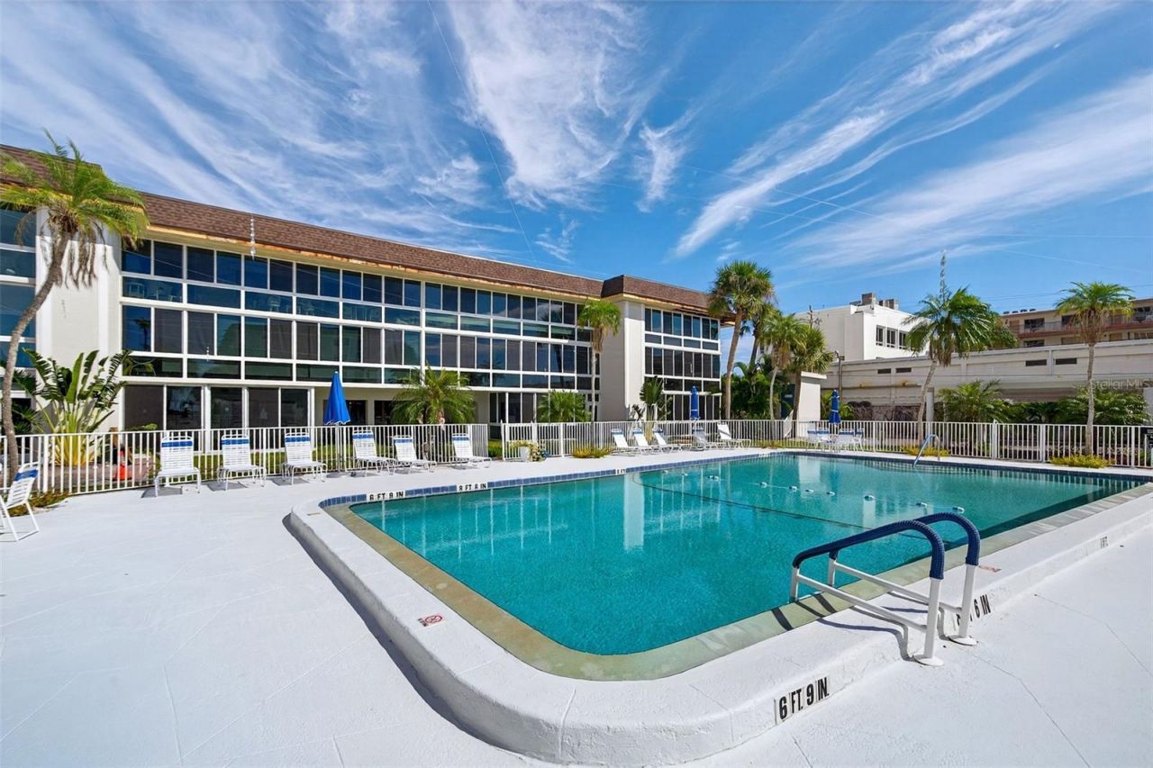 2100 Benjamin Franklin Drive, Unit 203, Sarasota, FL 34236 Photo