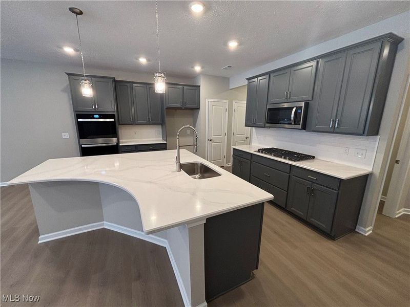 1717 Merlot Lane, Westlake, OH 44145 Photo 3