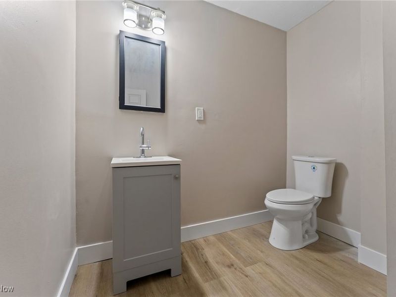 103 Gladstone Street, Campbell, OH 44405 Photo 14