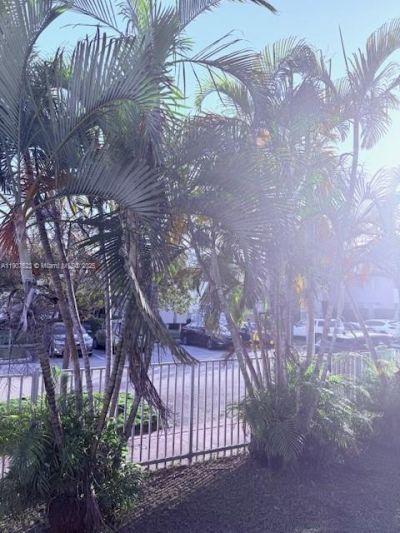 1925 Marseille Dr, Miami Beach, FL 33141 Photo