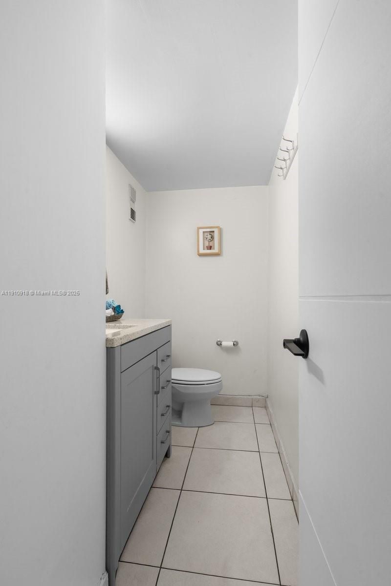 14105 SW Kendale Lakes Cir, Miami, FL 33183 Photo