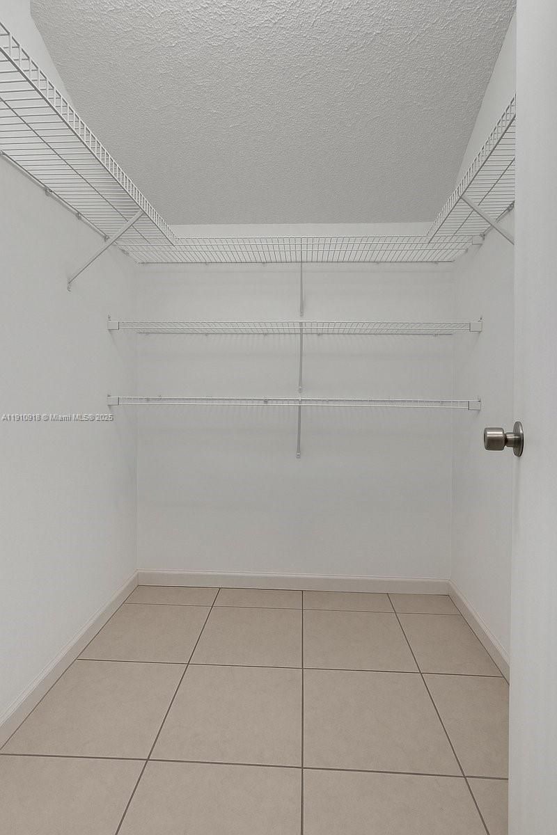 14105 SW Kendale Lakes Cir, Miami, FL 33183 Photo