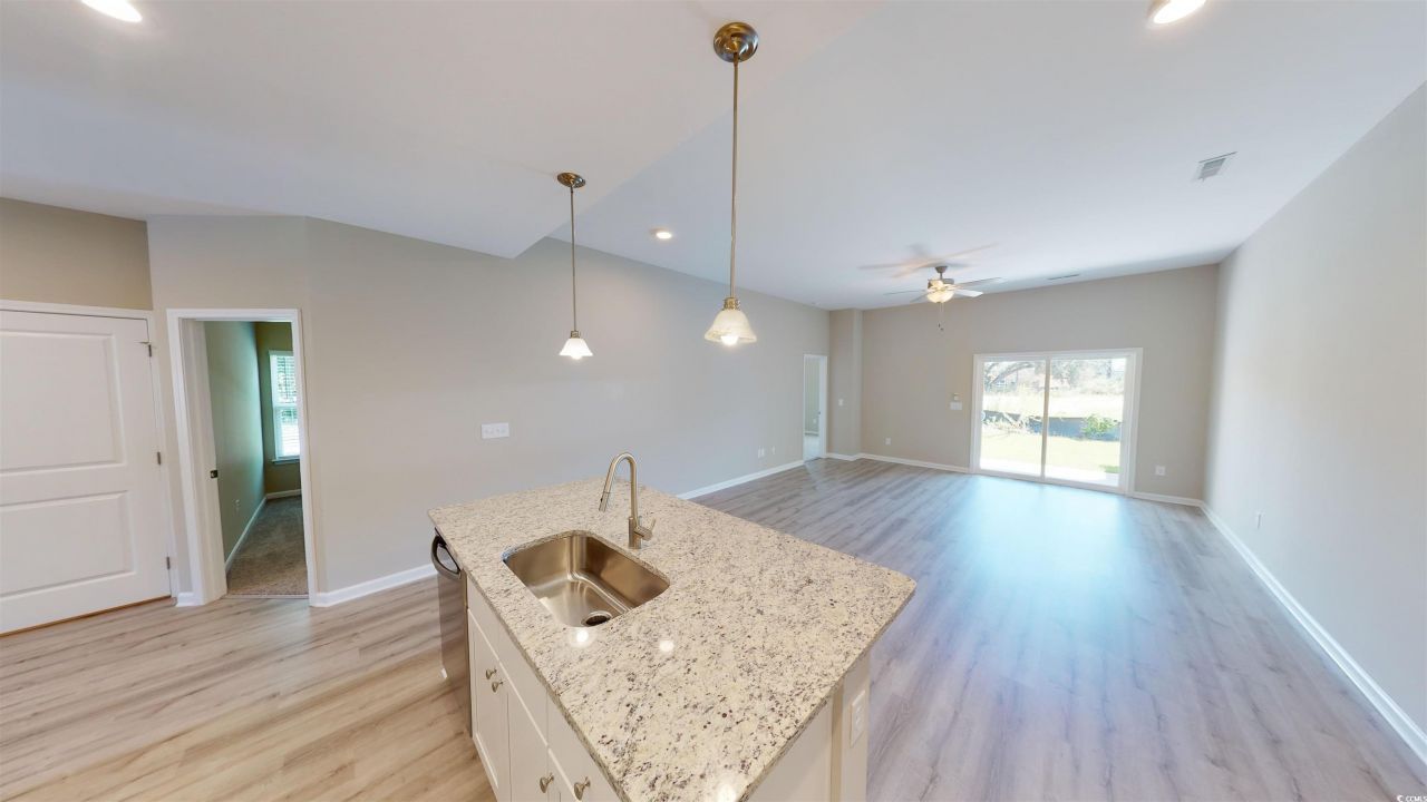 84 Racquet Club Dr. Photo 11