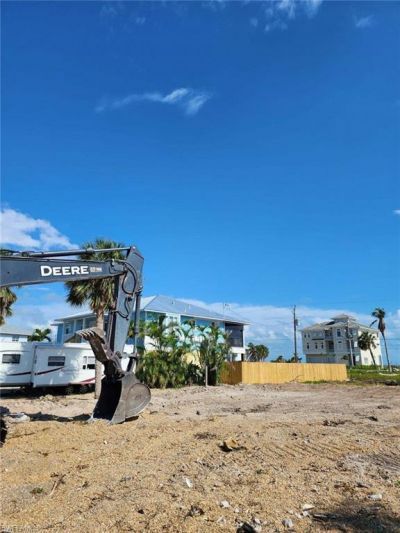 7910 Buccaneer Dr, Fort Myers Beach, FL 33931 Photo