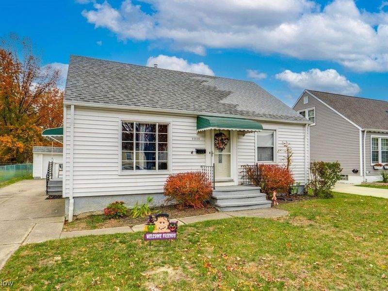 29800 Robert Street, Wickliffe, OH 44092 Photo 2