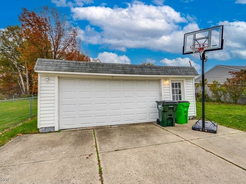 29800 Robert Street, Wickliffe, OH 44092 Photo 7