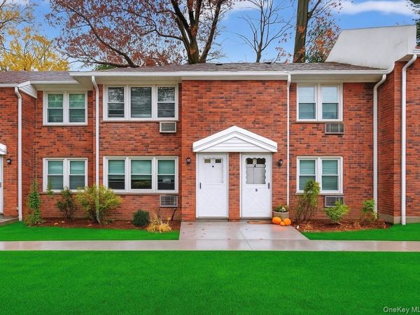 2710 South Road, Unit B5, Poughkeepsie, NY 12601