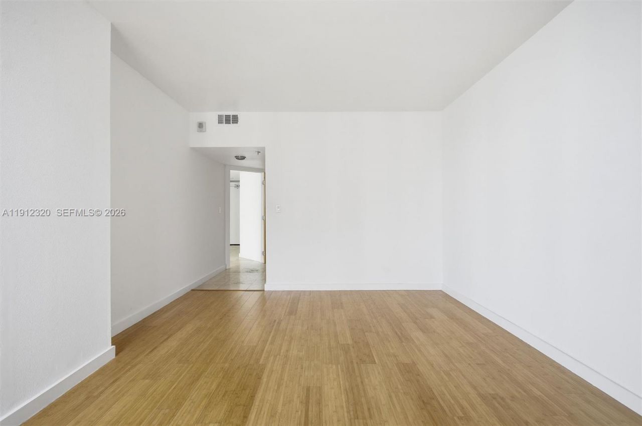 520 Brickell Key Dr, Unit A1615, Miami, FL 33131 Photo