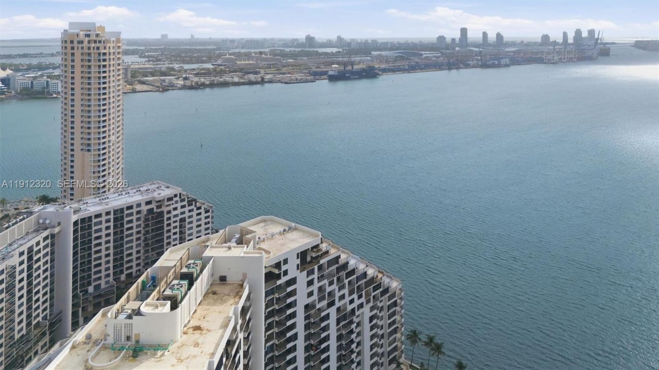 520 Brickell Key Dr, Unit A1615, Miami, FL 33131 Photo