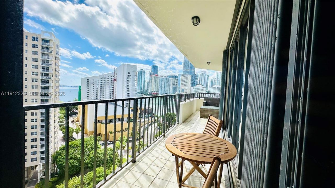 520 Brickell Key Dr, Unit A1615, Miami, FL 33131 Photo
