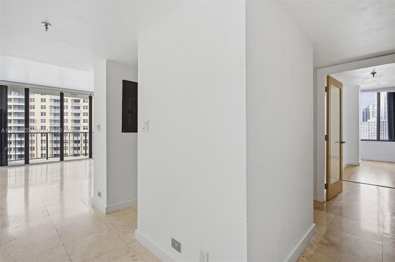 520 Brickell Key Dr, Unit A1615, Miami, FL 33131 Photo