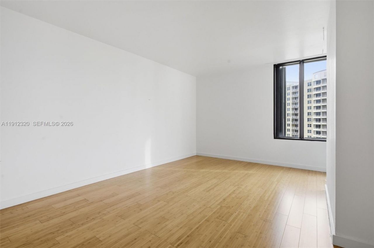 520 Brickell Key Dr, Unit A1615, Miami, FL 33131 Photo