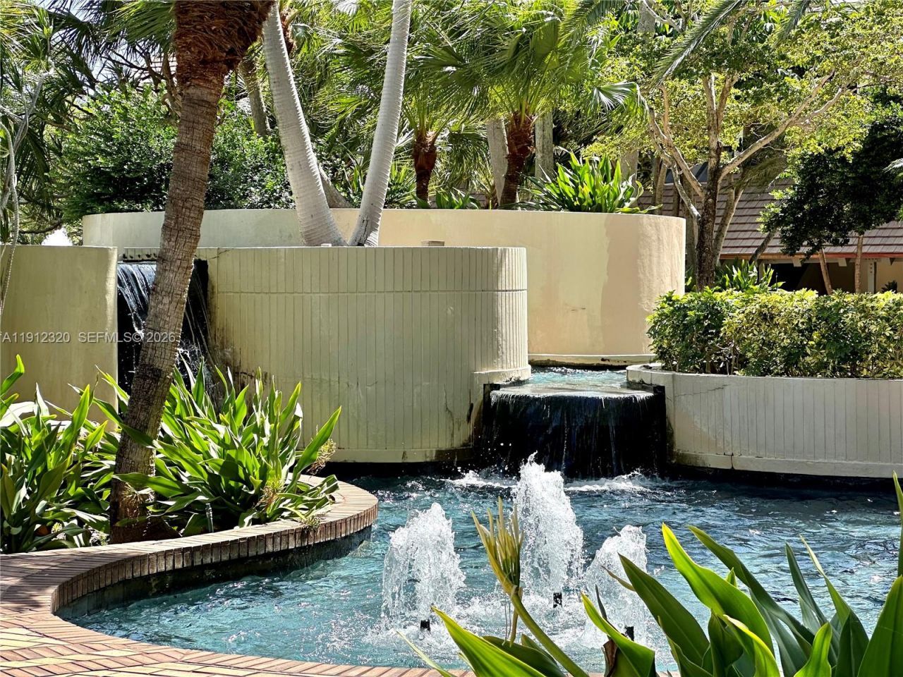 520 Brickell Key Dr, Unit A1615, Miami, FL 33131 Photo