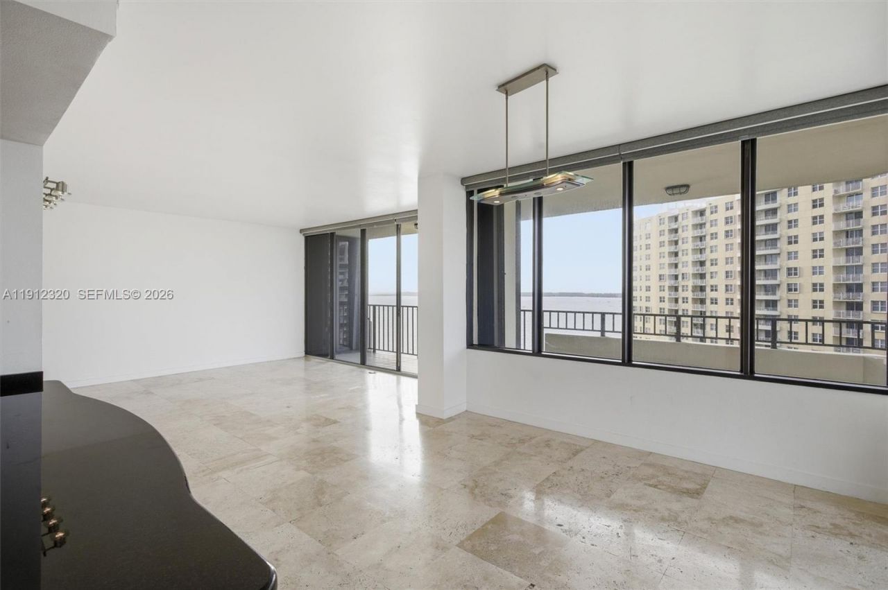 520 Brickell Key Dr, Unit A1615, Miami, FL 33131 Photo