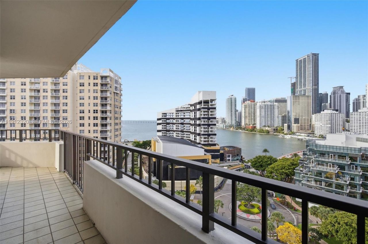 520 Brickell Key Dr, Unit A1615, Miami, FL 33131 Photo