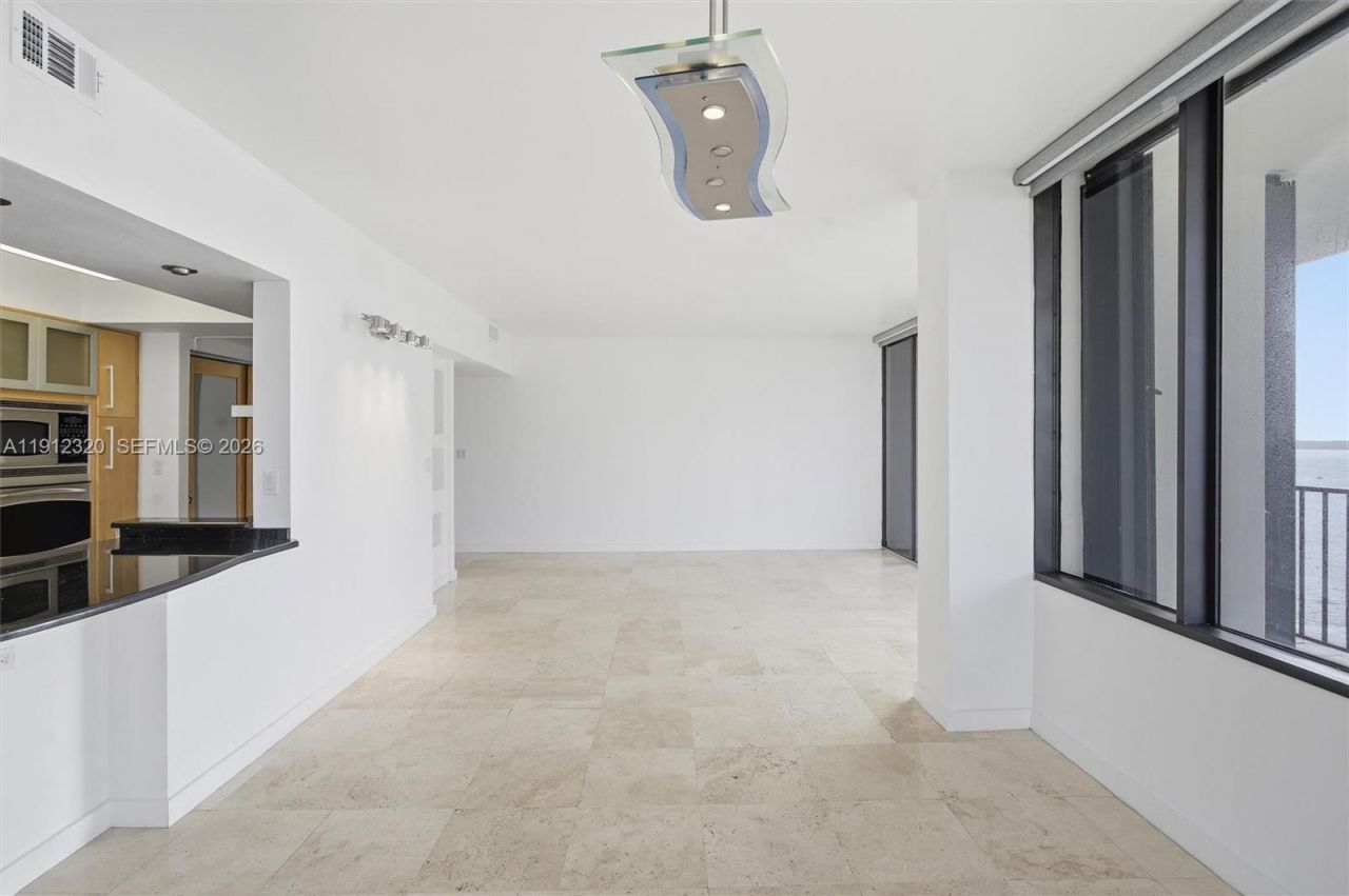 520 Brickell Key Dr, Unit A1615, Miami, FL 33131 Photo