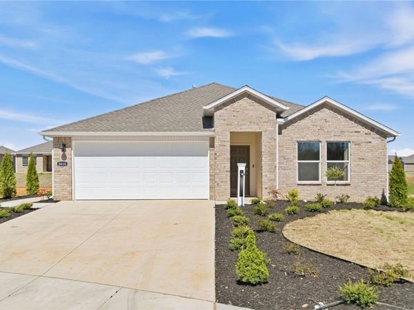 3100 Rosalee Lane, Centerton, AR 72736