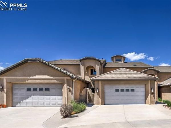 105 Aberdeen Bluff, Pueblo, CO 81004