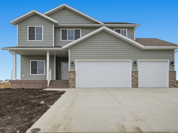 8375 61st Street S, Horace, ND 58047